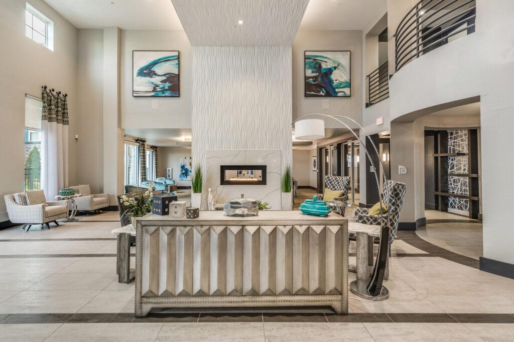 Addison Millenia - Lobby