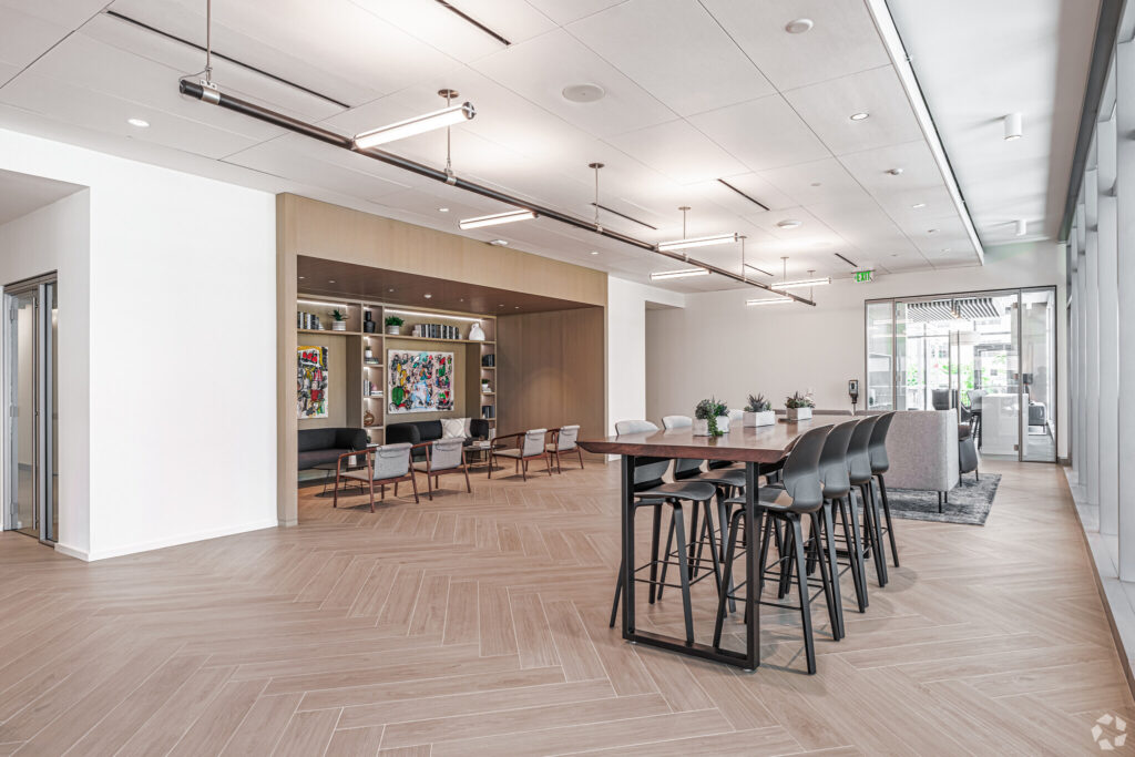 The Main - Amenity lobby