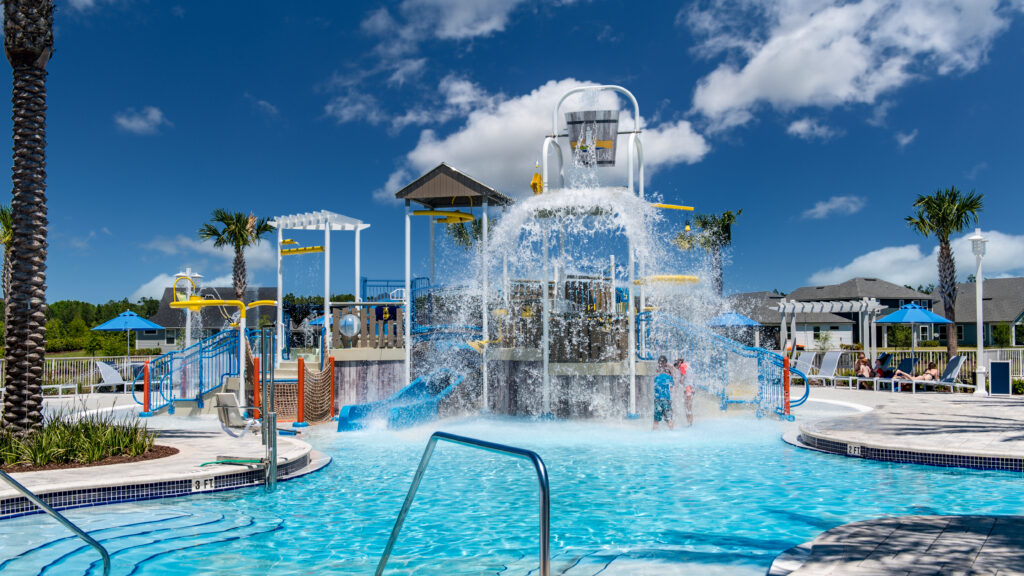 beacon lake splash pool