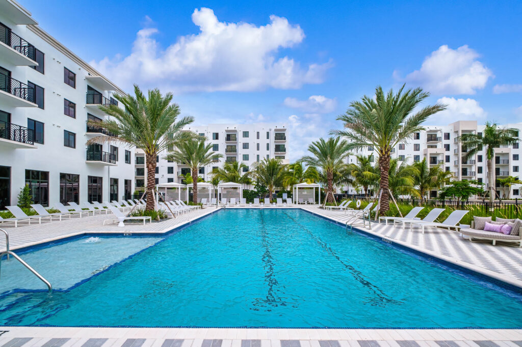 Altis Grand Kendall pool area