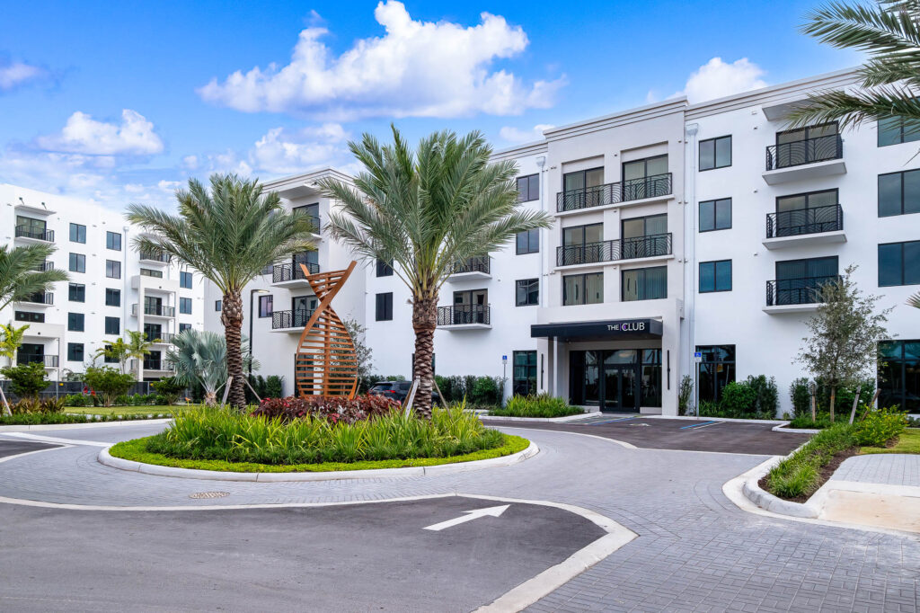Altis Grand Kendall property exterior