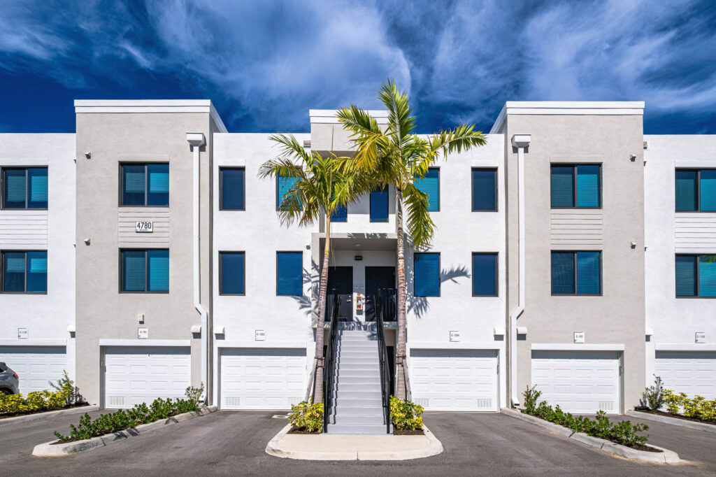 Altis Santa Barbara exterior building