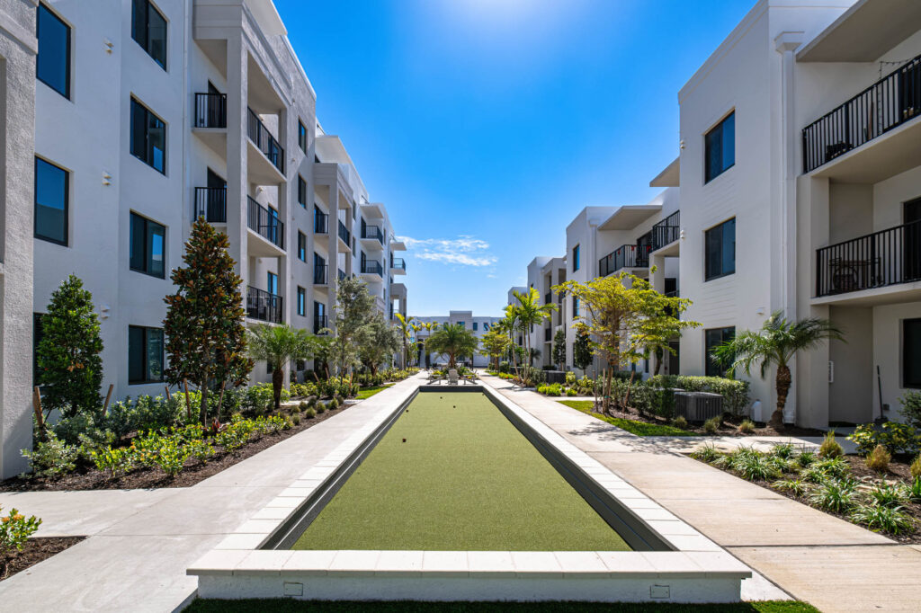 Altis Santa Barbara exterior courtyard