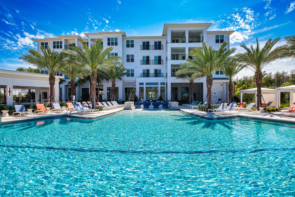 Altís Grand Suncoast pool area