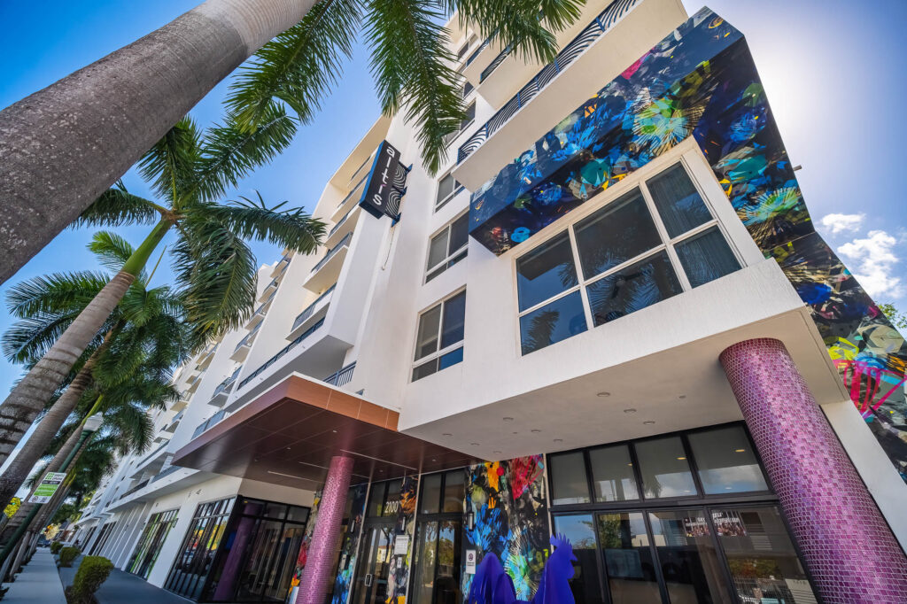 Altis Little Havana exterior