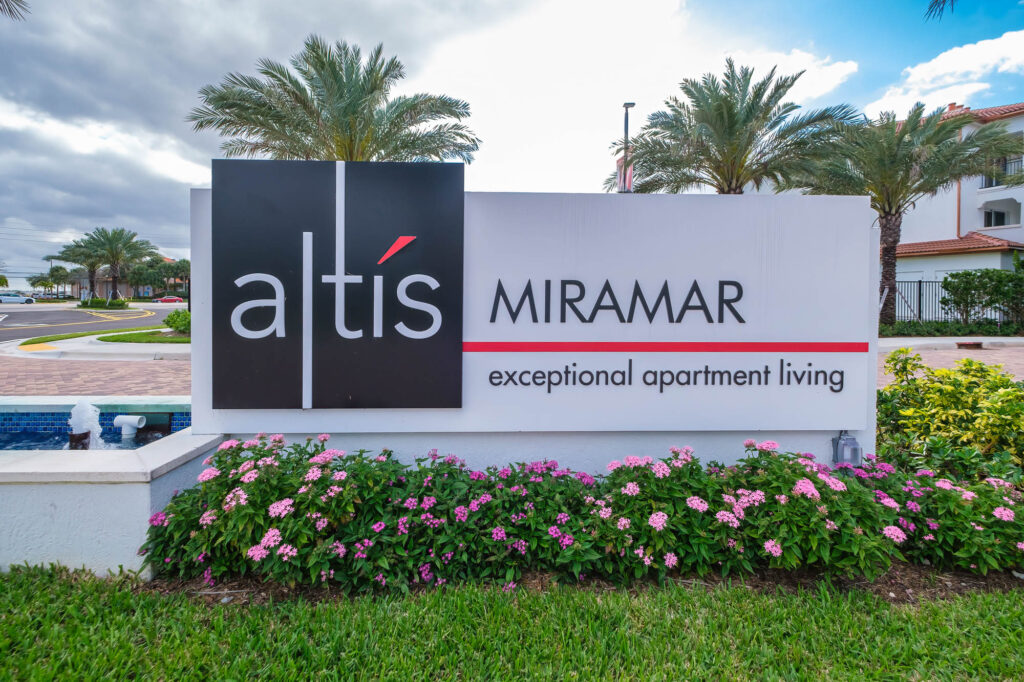 Altís Miramar signage